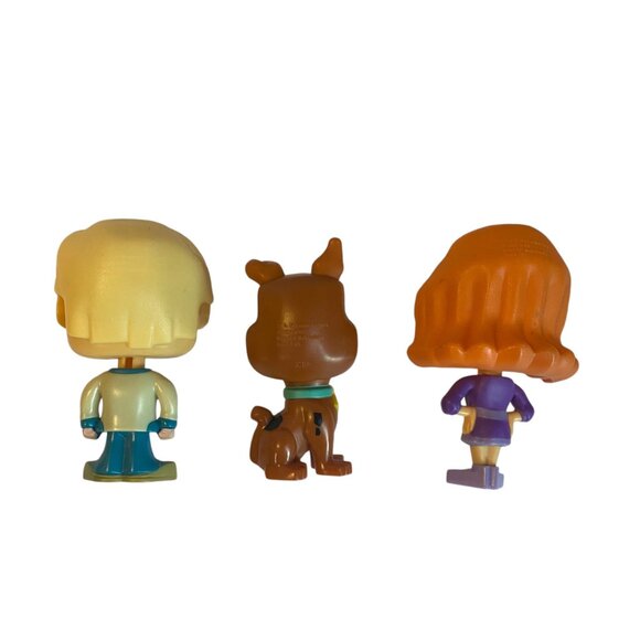 Scooby-Doo McDonalds Happy Meal Toys 2021 Fred Daphne Figures Bobble Heads Set - Picture 2 of 8